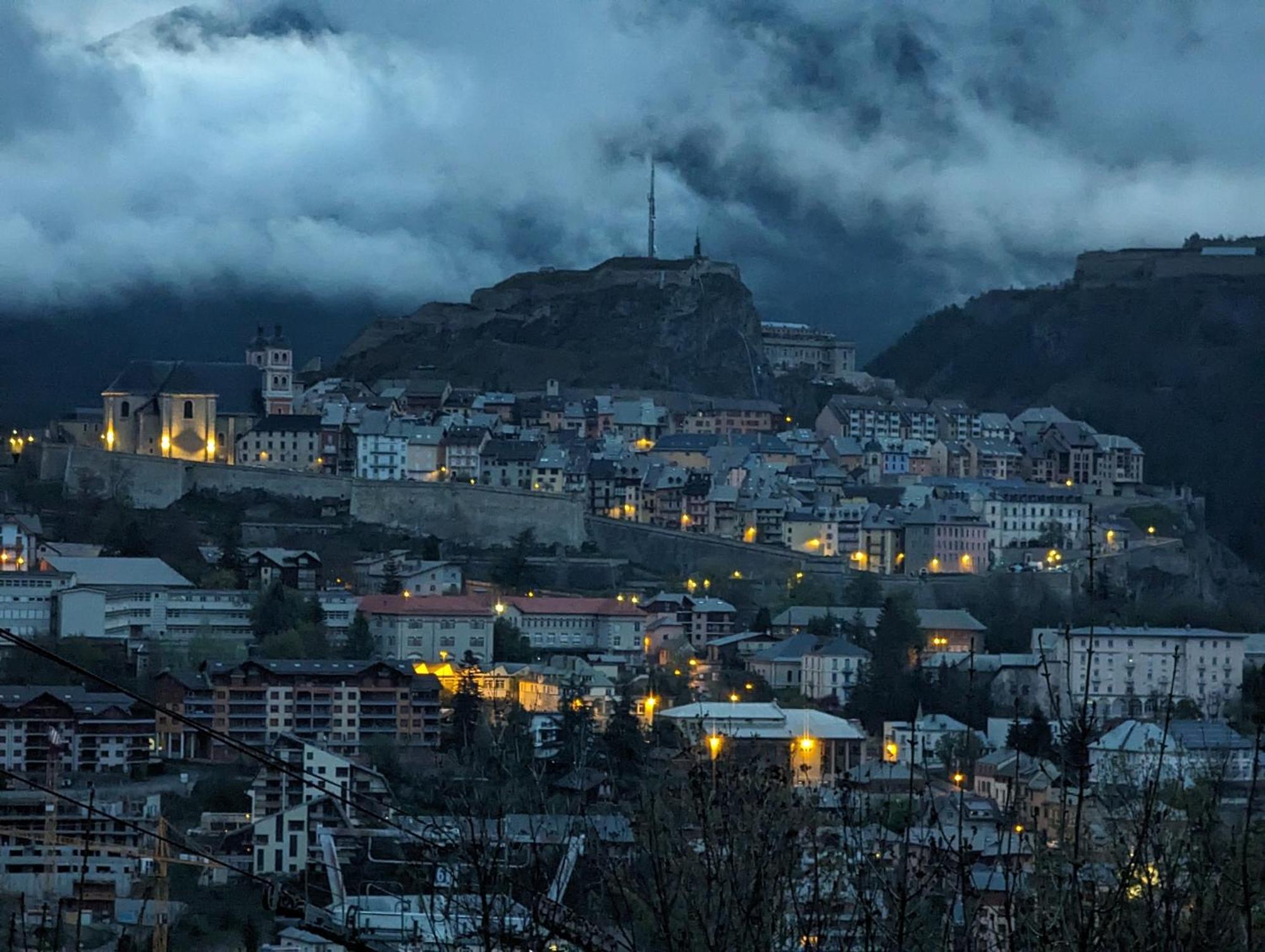 Les Cles Des Pistes Apartment Puy-Saint-Pierre ภายนอก รูปภาพ